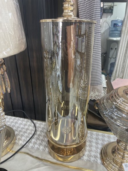 مضيفة حلوى طويلة